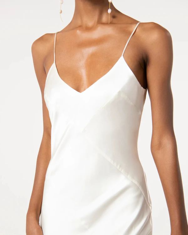 21 Maternity Dresses for Brides