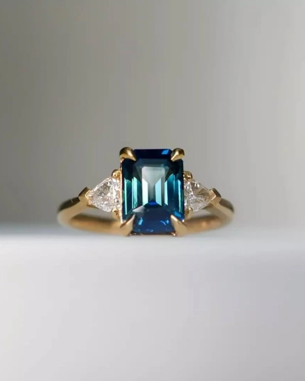 Color Your Love: The Ultimate Guide to Engagement Ring Gemstones