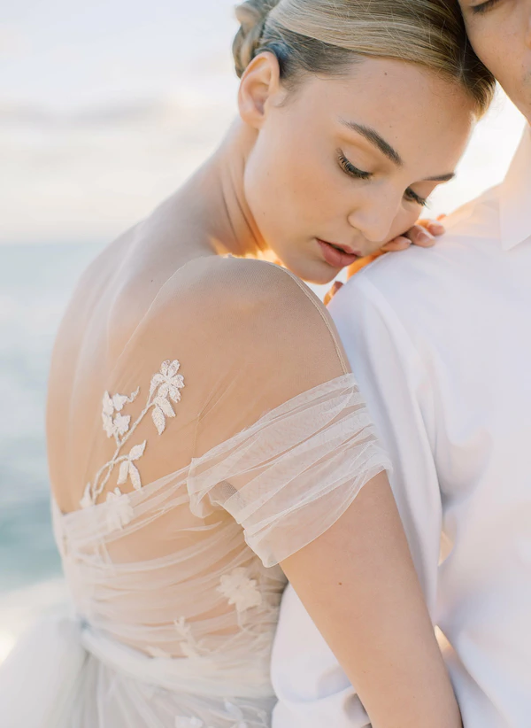 Page Beauty, wedding beauty in California, USA — portfolio photo 12