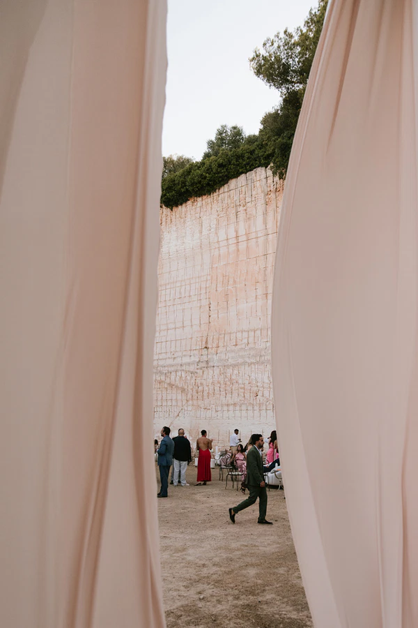 Pastel Florals, Golden Arches & a Dance-Filled Night at This Menorca Quarry Wedding