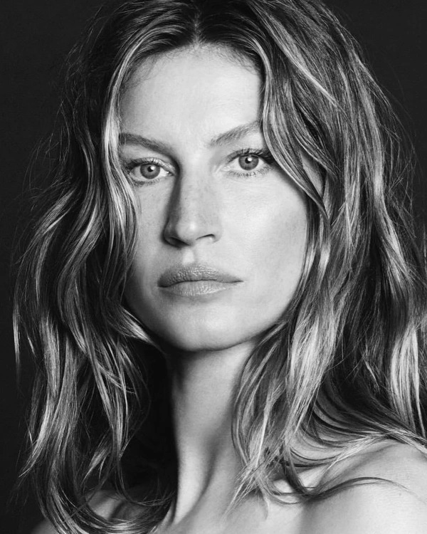 Gisele Bündchen Is Expecting Her Third Child — photo 2