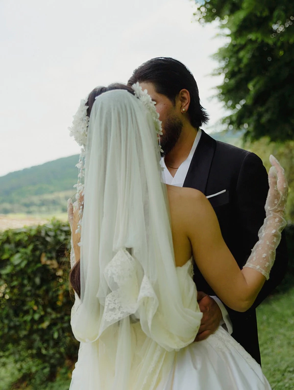 <a href="https://www.instagram.com/p/Ddjjp8AjbNm/">Olivia Sodi Studio</a>, Photography: <a href="https://www.instagram.com/nicolettasubitoni/">Nicoletta Subitoni</a>