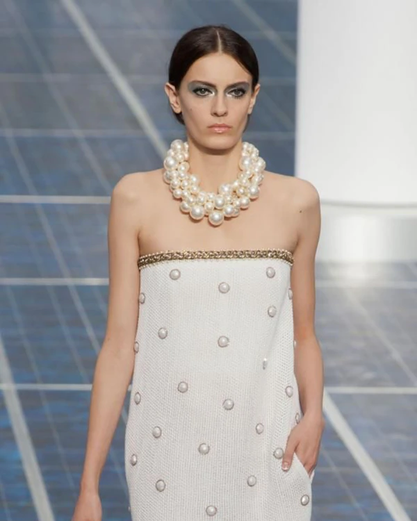 Modern Pearls: An Edit of the Chicest Accessories for the Fashion Bride