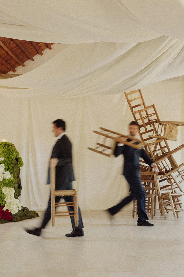 An Artist & Designer’s Art-Driven Spanish Wedding at a 16th-Century Cortijo, Drenched in Citrus and Calla Lilies — photo 1