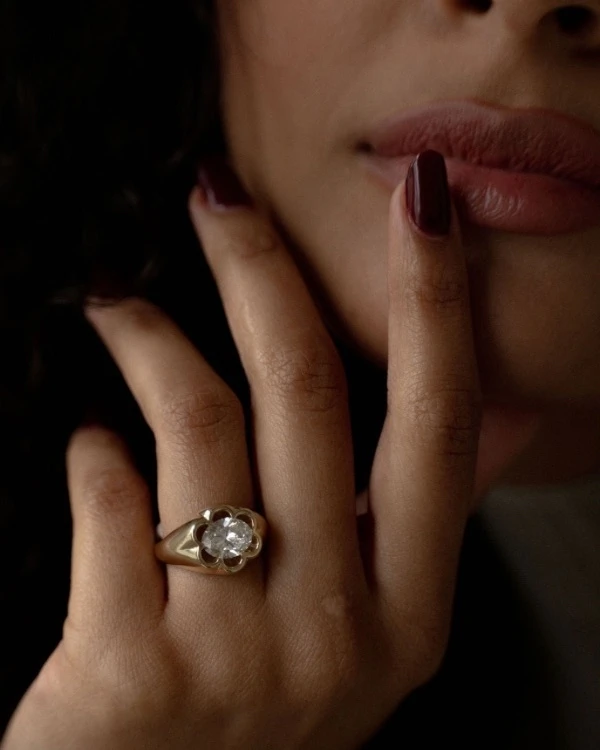 A Guide to the Chicest Engagement Ring Styles & Cuts