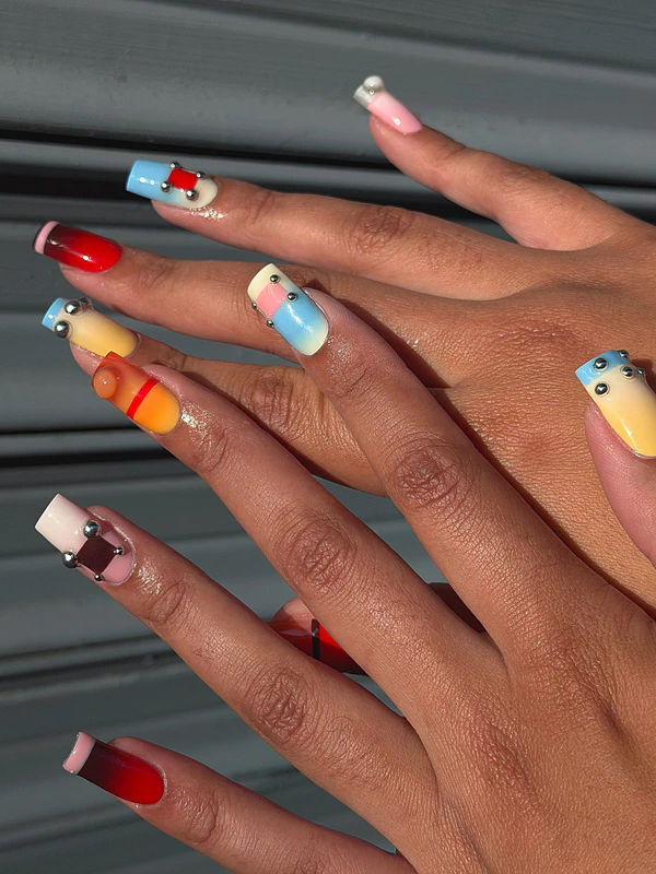 <a href="https://www.instagram.com/p/DYxO1nzjR78/?img_index=2">Bad Girls Good Nails</a>