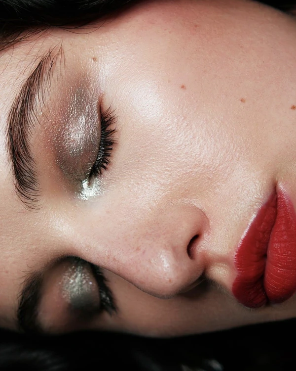 6 New Year’s Eve Makeup Looks to Try