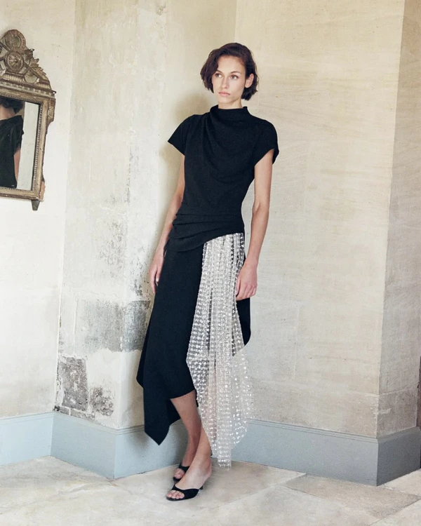 30 Party Dresses to Steal the Spotlight This Festive Season