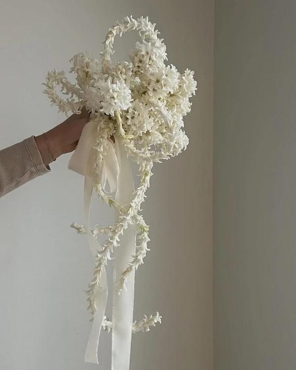10 Flower Varieties Trending for 2026 Weddings
