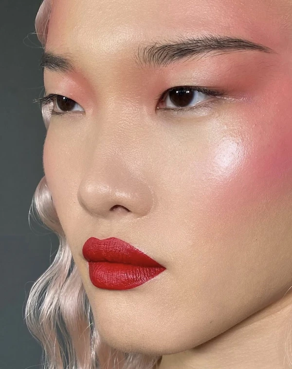 Red Lipsticks with Different Textures for a Bridal Look — photo 2