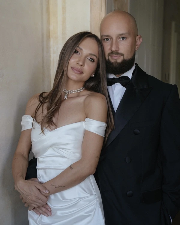 An Elegant Vintage-Style Wedding in a Historic Mansion