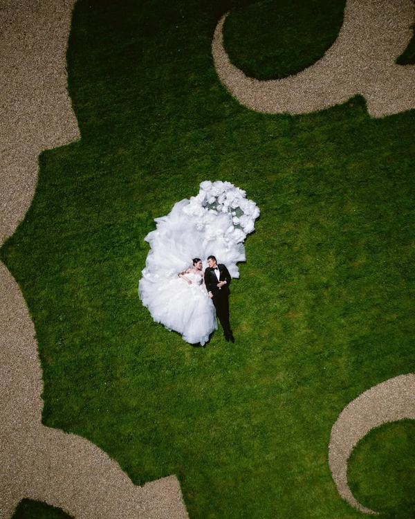 <a href="https://www.instagram.com/p/C6omfr7smup/?img_index=5" target="_blank">Photography: Audrey Paris Photo</a>