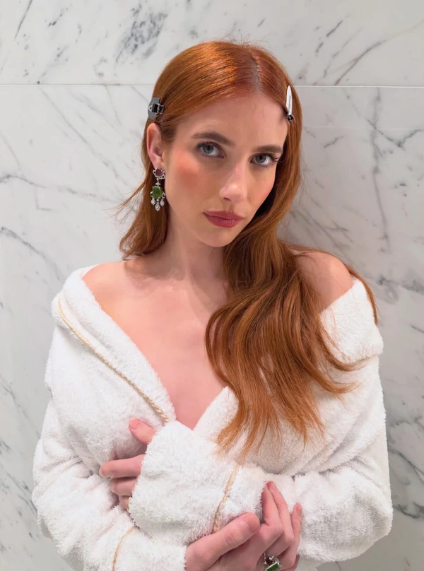 Content: <a href="https://www.instagram.com/p/DR2H4ReAHcX/?hl=en&amp;img_index=1">Emma Roberts</a>