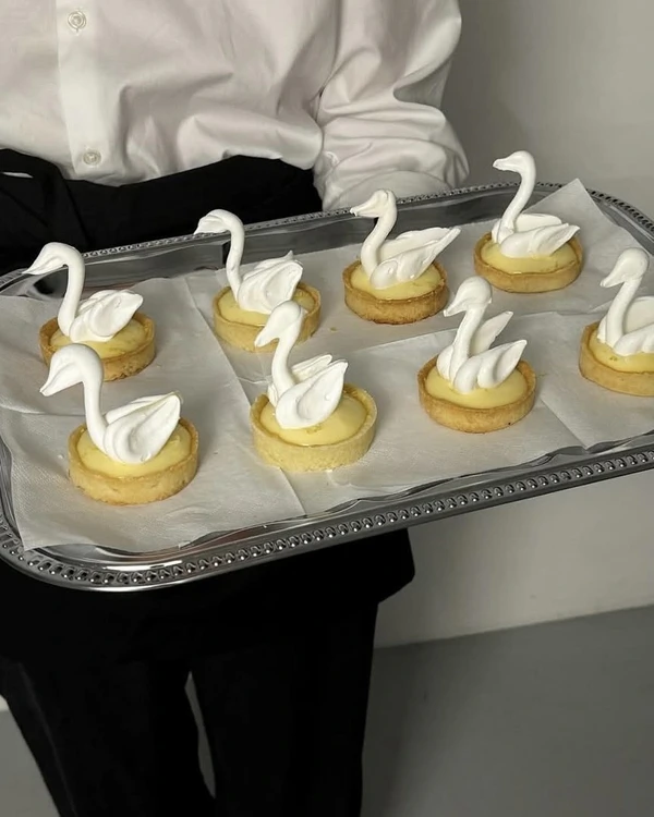 Trend: Swan Wedding Décor