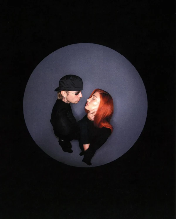 12 Iconic Celebrity Couple Halloween Costume Ideas to Steal the Spotlight — photo 1