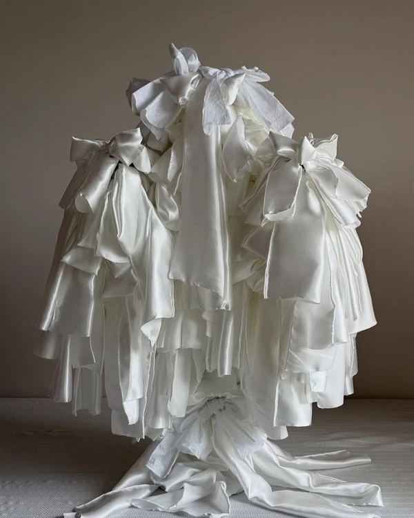 Cloud Dancer: Pantone's 2026 Color of The Year