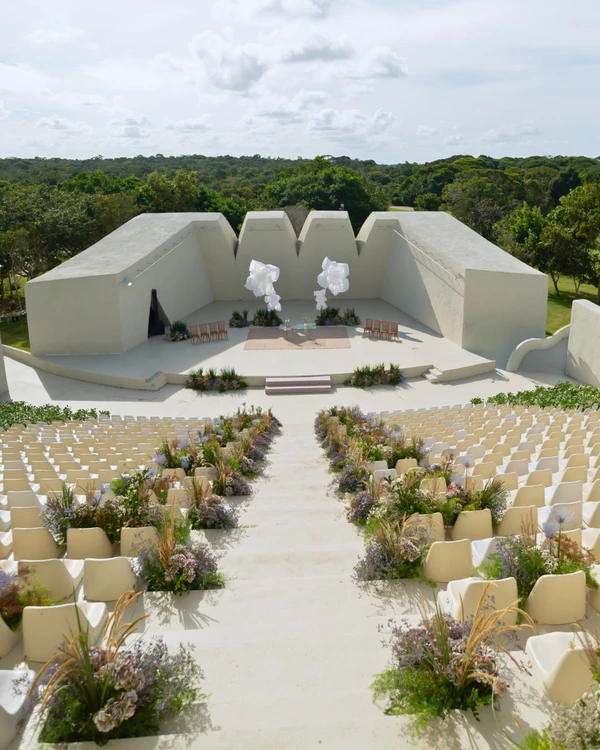 <a href="https://www.instagram.com/casadedois/">Casa de Dois</a>, Photography: <a href="https://www.instagram.com/eukaweddings/">EukaWeddings</a> & <a href="https://www.instagram.com/tocastudio/">Toca Studio</a>