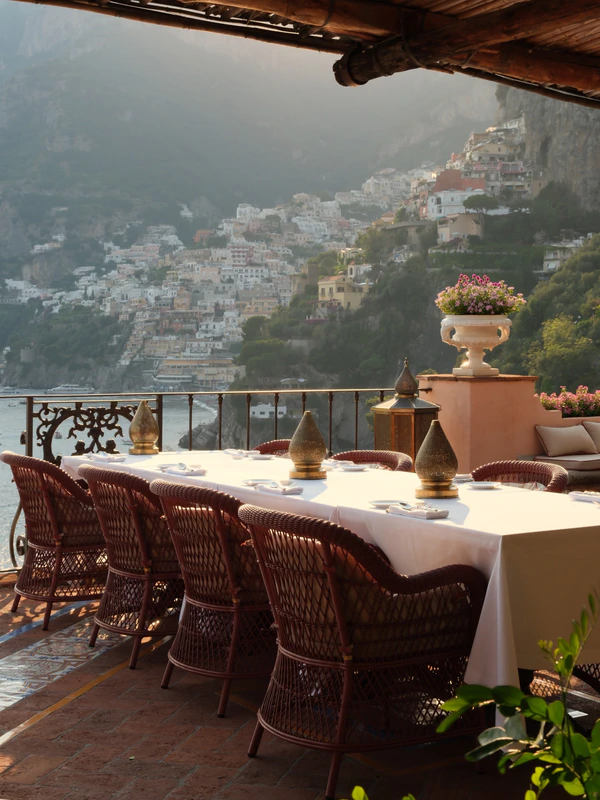 <a href="https://www.instagram.com/villatreville/p/DaInTX1iKKa/?hl=en&img_index=2">Villa Treville</a>