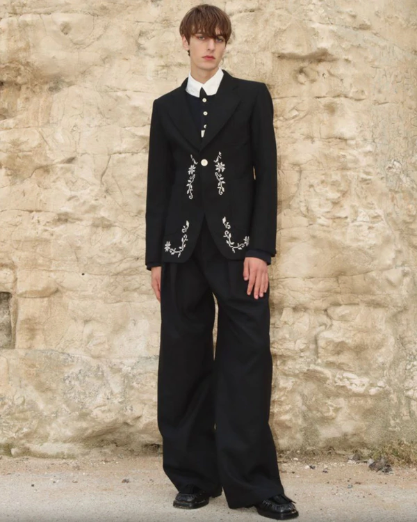 The Top Bride & Groom Style Trends for 2025 According to Pinterest