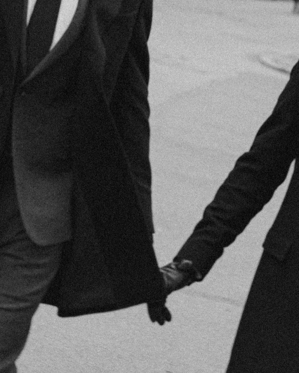 100 Questions to Spark Intimacy & Connection in Your Relationship