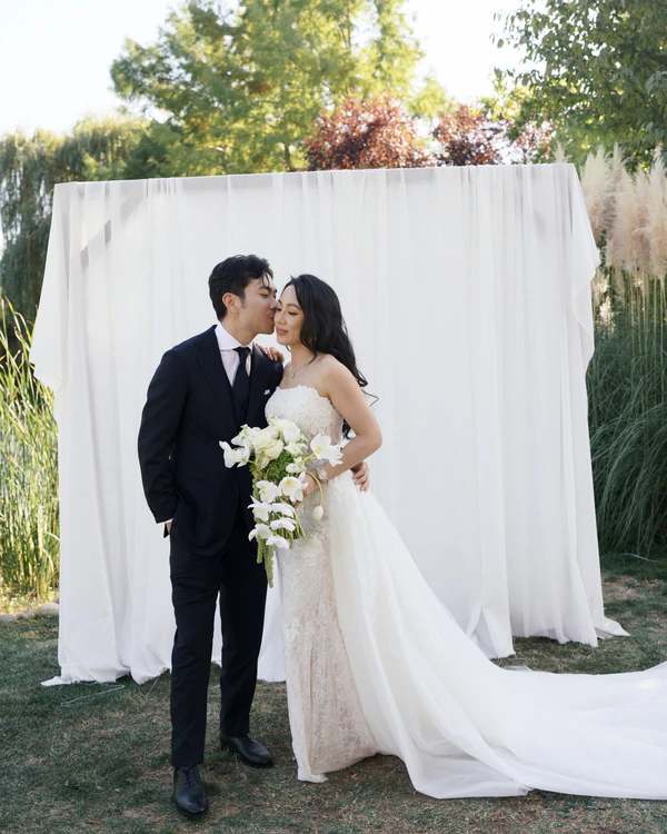 A Unique Fusion of Italian, Spanish & Chinese Cultures in this Chic Madrid Garden Wedding — photo 1