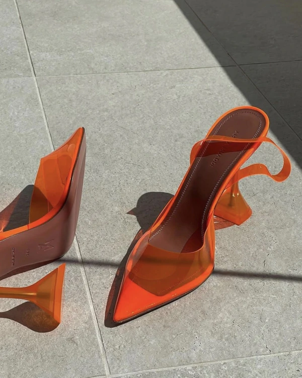 Bright-Colored Shoes for Brides 2022 — photo 1