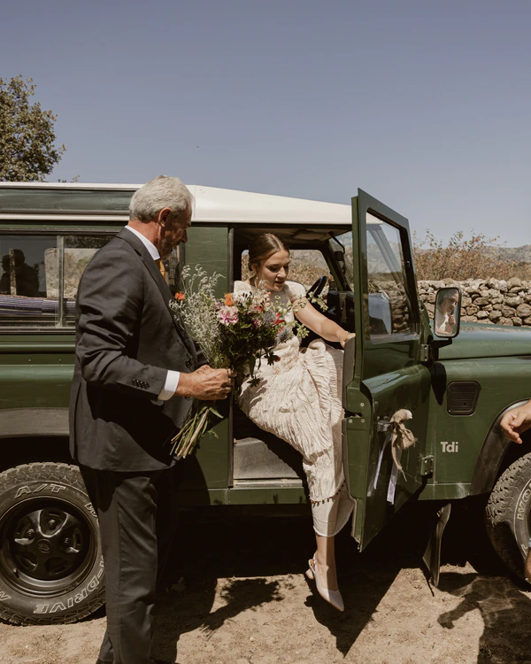 A Playful & Artistic Rural Wedding in Countryside of Madrid