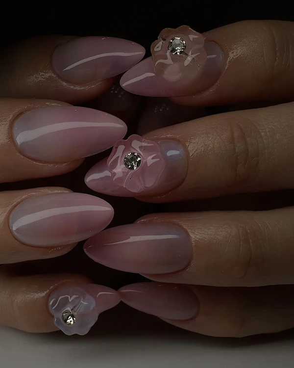 30 Chic Valentine's Day Nail Ideas