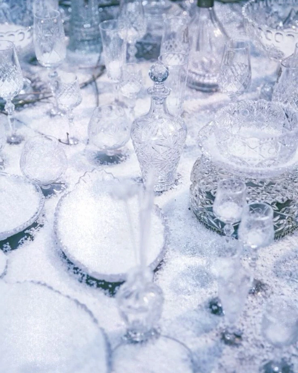40 Tablescape Ideas for A Winter Wedding — photo 2
