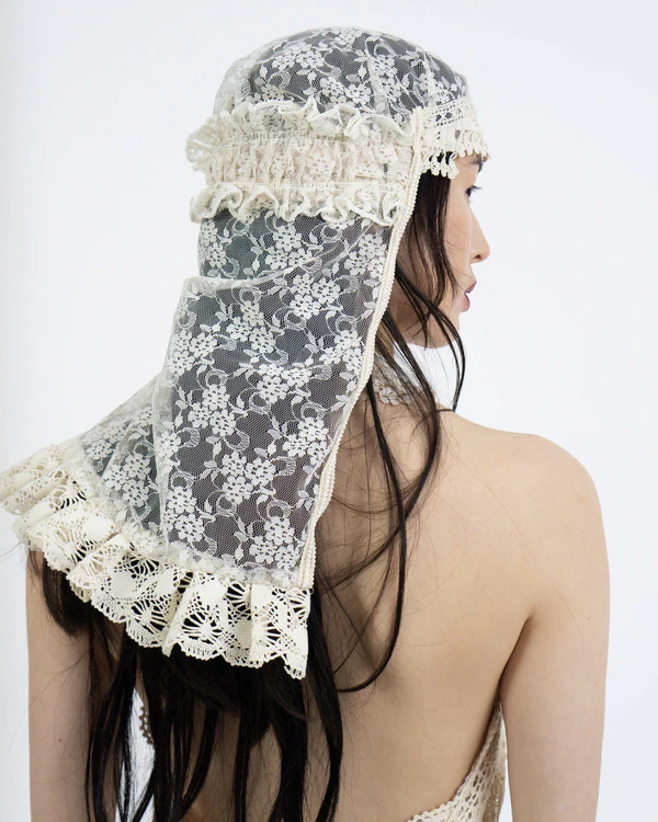 15 of Our Favorite Veil Brands