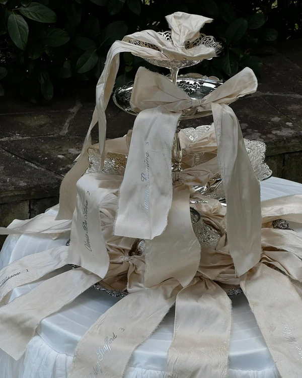 Trend: Folklore, Fantasy & Fairytale-Inspired Weddings — photo 2