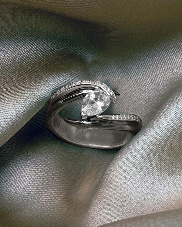 16 Best Fine Jewelry Designers in the UK