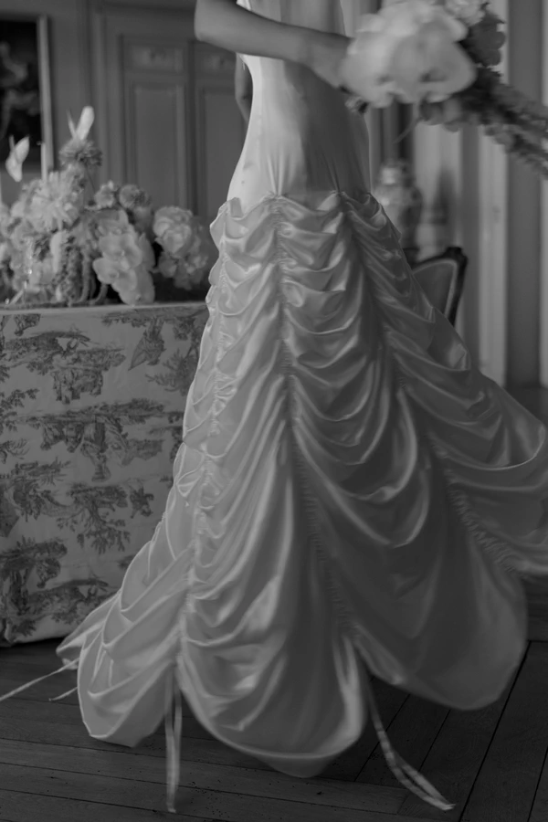 A Contemporary French Wedding Editorial: Unconventional Elegance at Château Marcellus