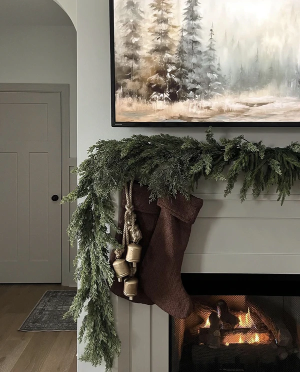 Making a Christmas Pajama Party: From Décor to Outfits
