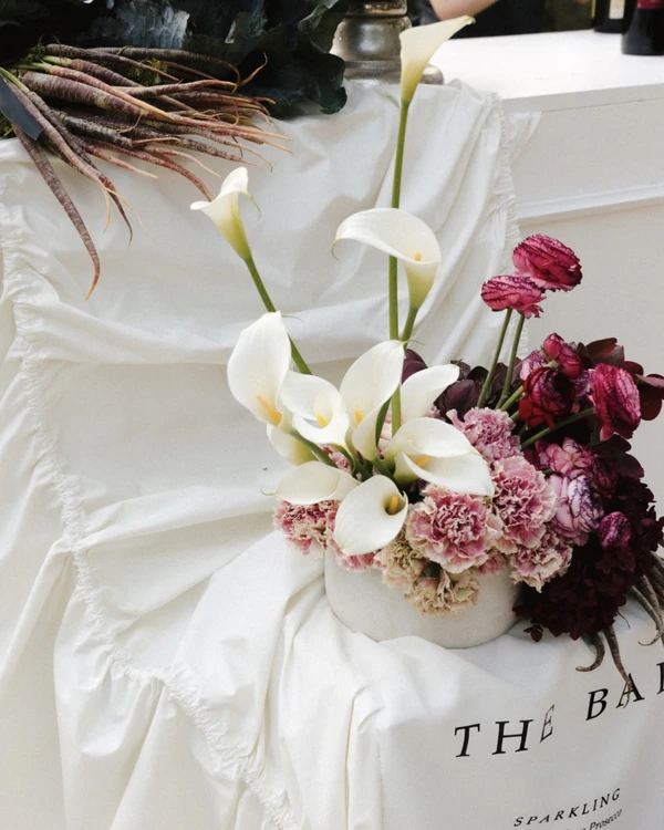 The Cost of Wedding Flowers: A Guide to Budgets & Blooms at Every Price Point