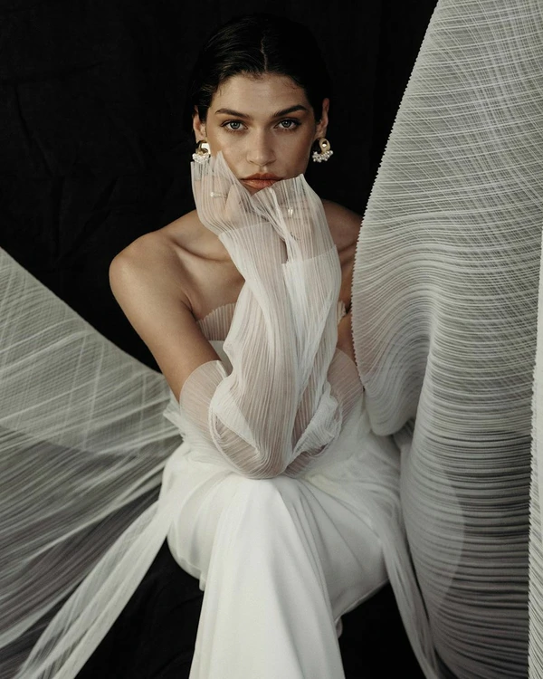How to Choose a Wedding Dress: 5 Top Tips