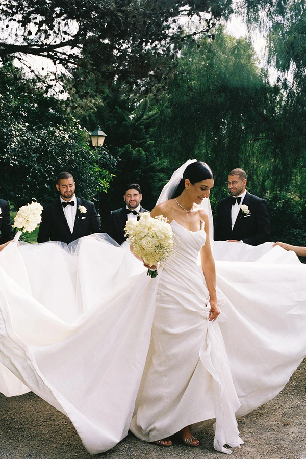 Lou Lou Memphis, wedding photographers in Melbourne, Australia — portfolio photo 1