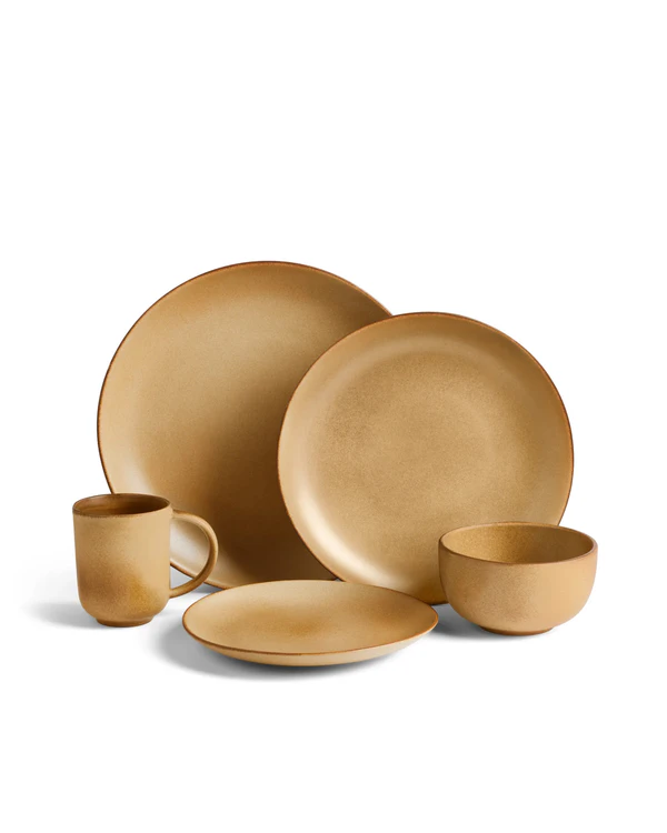<a href="https://www.l-objet.com/products/terra-dinnerware-set-leather?utm_source=the-wed&utm_medium=digital-pr&utm_campaign=lobjet-wedding-gift-guide&utm_content=image-link">L'OBJET Terra Dinnerware Set, $286</a>