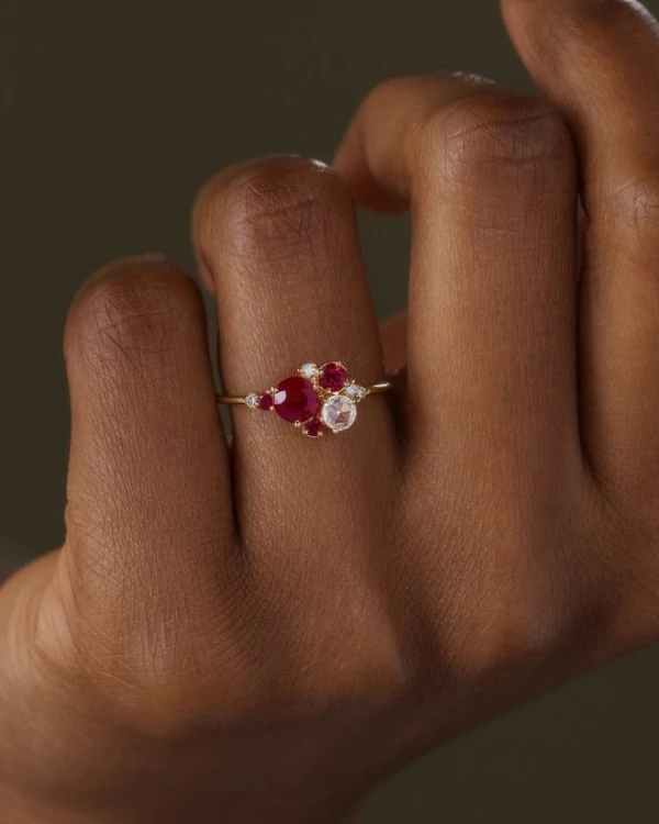 Color Your Love: The Ultimate Guide to Engagement Ring Gemstones