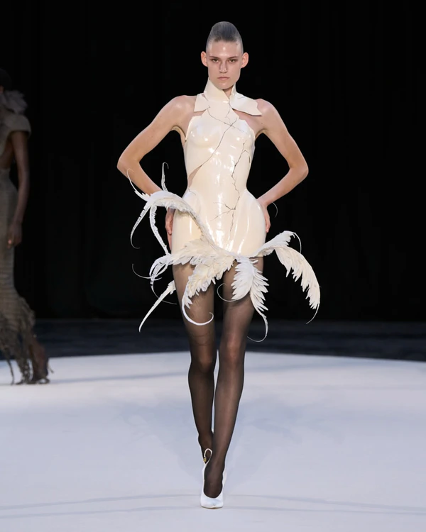 <a href="https://www.instagram.com/p/Daupsh3jId5/?hl=en&amp;img_index=1">Ashi Studio</a>