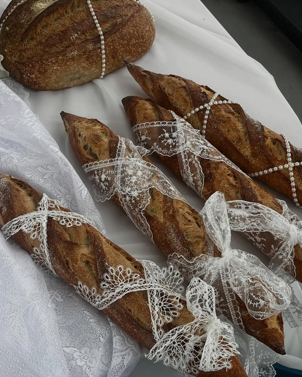 45 Creative Ways to Style & Display Food at Your Wedding