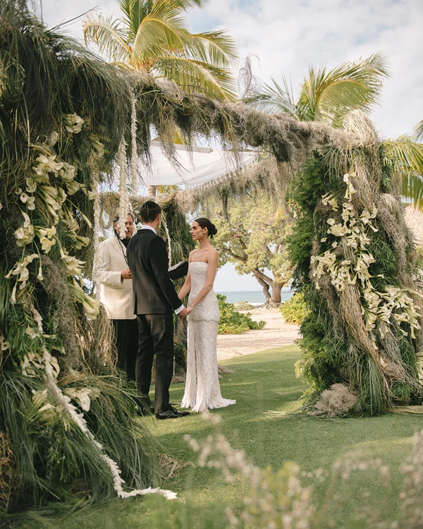 <a href="https://www.instagram.com/p/DIrXEDcOPOh/?img_index=1">Bash Please</a>, Photography: <a href="https://www.instagram.com/kristenmarieparker/">Kristen Marie Parker</a>