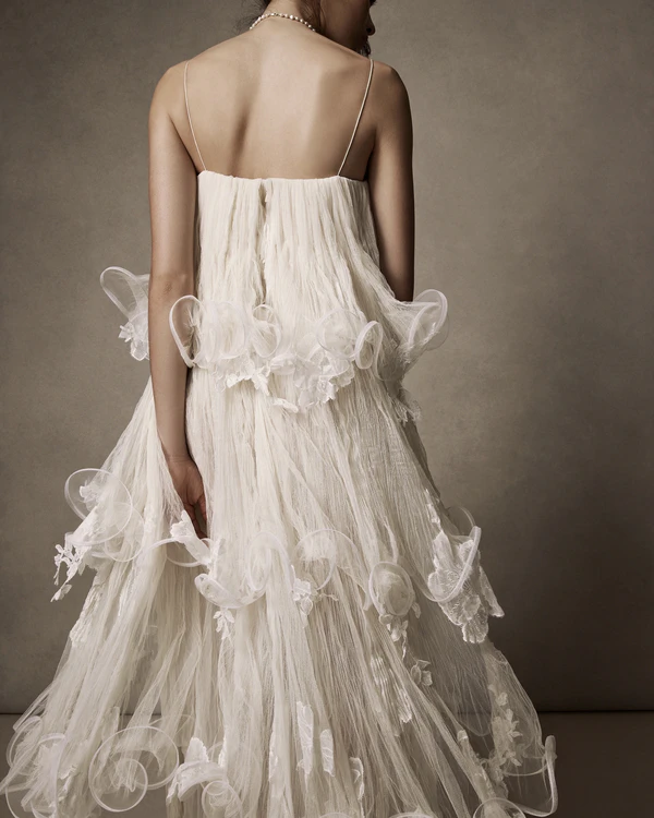 Perfect Lace Bridal Gowns