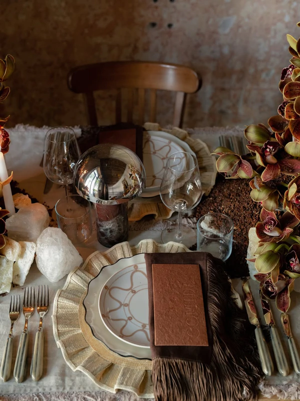 <a href="https://www.instagram.com/ashleysmithevents/p/DWjpPDwFaM-/?img_index=1">Ashley Smith Events</a>, Photography: <a href="https://www.instagram.com/theweddingartistsco/">The Wedding Artists Co</a>
