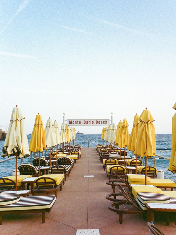 <a href="https://www.instagram.com/montecarlobeach/">Monte-Carlo Beach</a>, Photography: <a href="https://www.instagram.com/p/DU0VuZUjKkz/?hl=en&img_index=6">Danilo & Sharon</a>