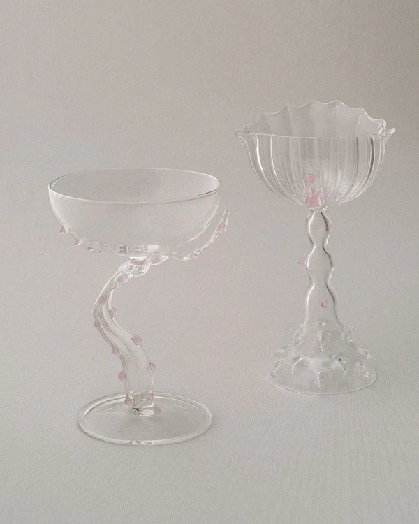 20 Artisanal Glassware Ideas to Inspire Your Tablescape