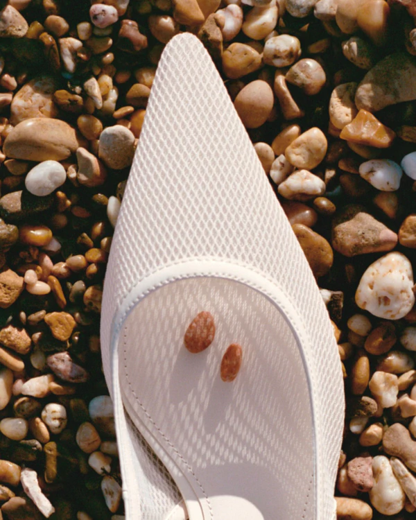 35 Ocean-Inspired Accessories to Complete Your Beach Bridal Look