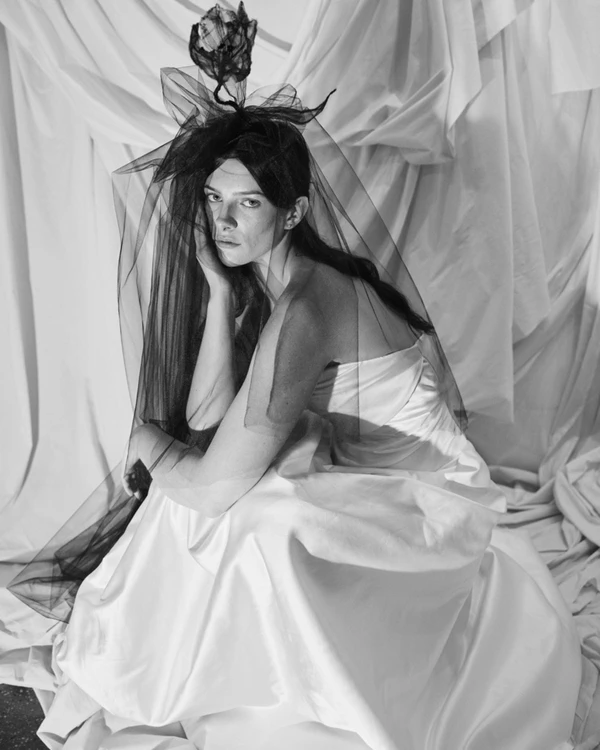Varca’s 2026 Bridal Collection Is a Love Letter to Wild, Untamed Florals — photo 2