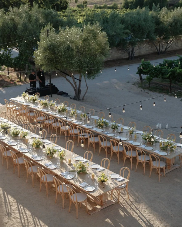 How to Manage Wedding Planning Without it Taking Over Your Life