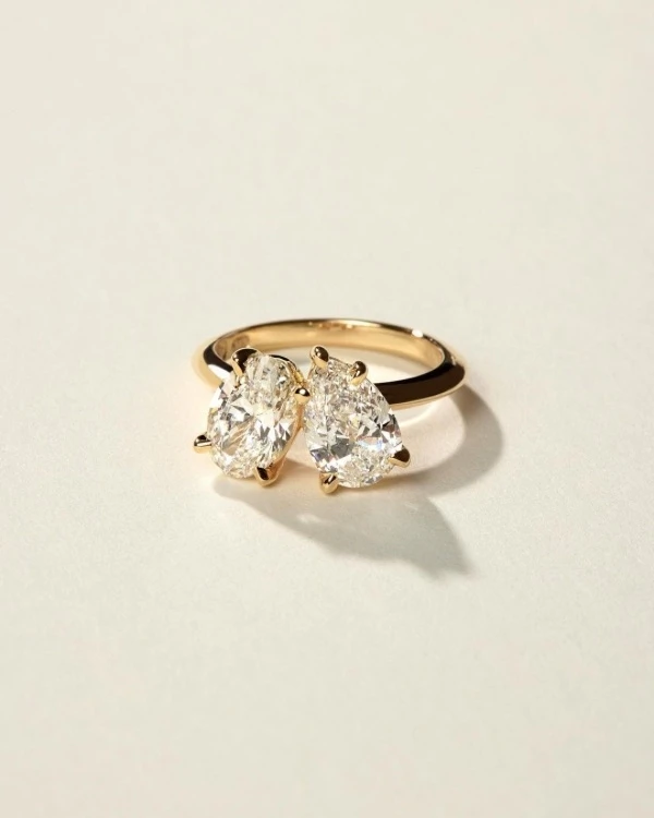 A Guide to the Chicest Engagement Ring Styles & Cuts